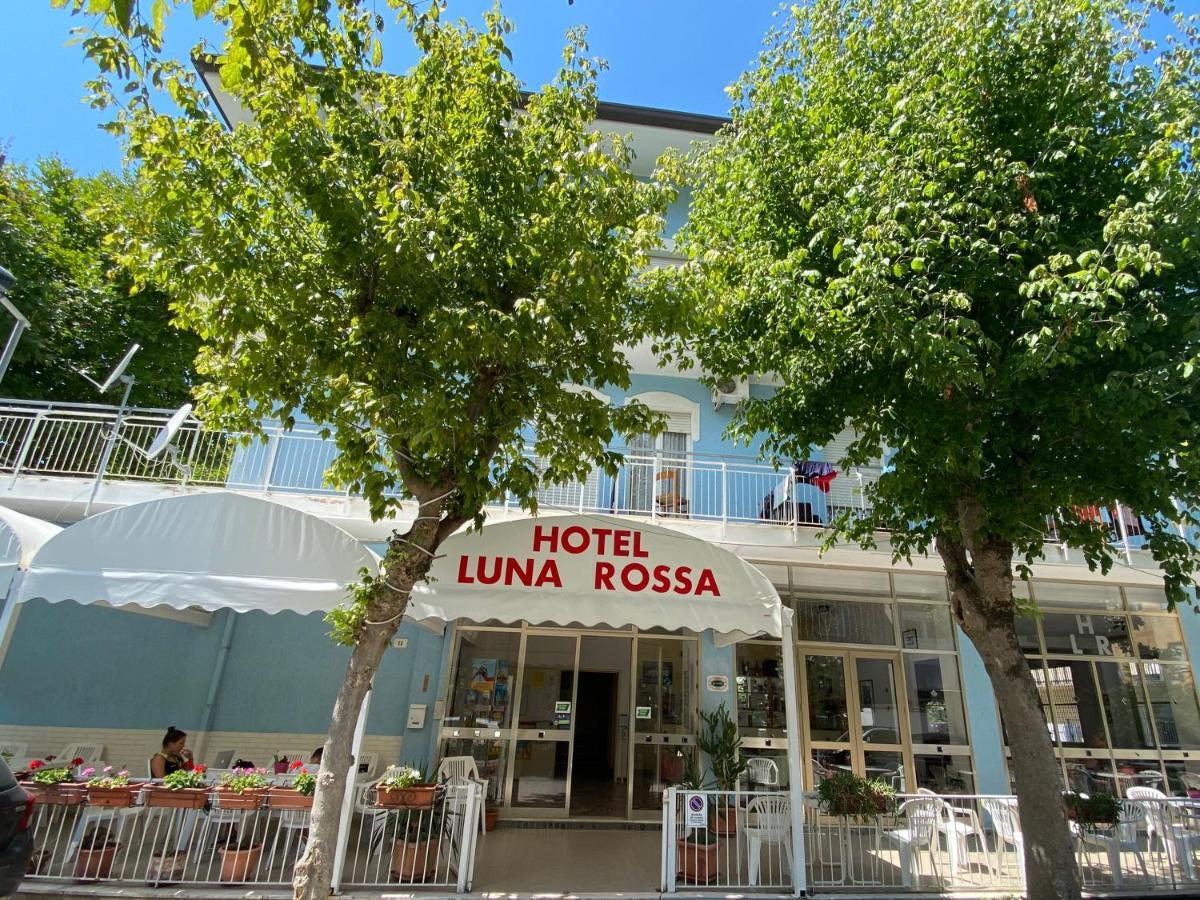 Hotel Luna Rossa Римини Экстерьер фото